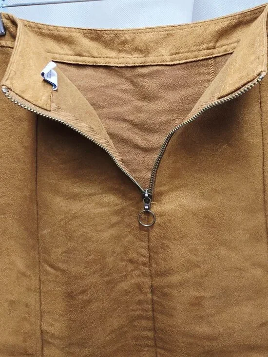 EUC WOMEN'S OLD NAVY SZ 8 TAN/SAND/CAMEL FAUX SUEDE POLYESTER A-LINE MINI SKIRT - Picture 5 of 10